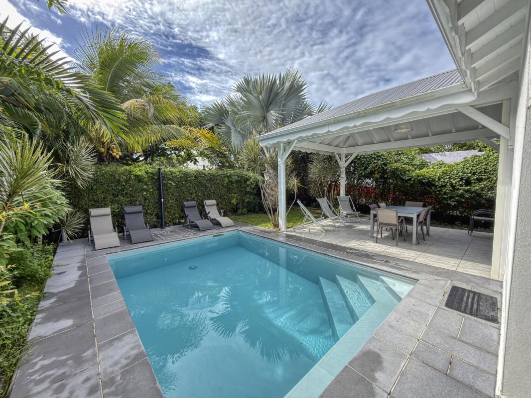 5.Location Villa piscine Saint François Guadeloupe_Terrasse et Piscine